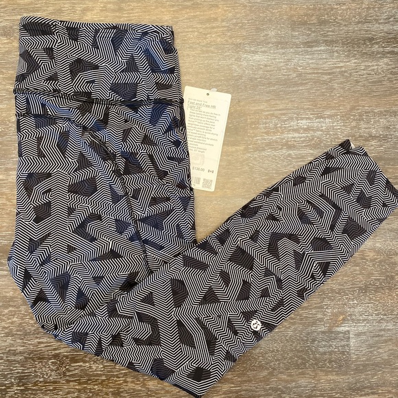 Lululemon Fast and Free tight - Picture 4 of 4